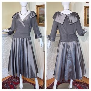 Eliza J 3/4 Sleeve Ruched Waist 50s Inspired Party / Cocktail Dress